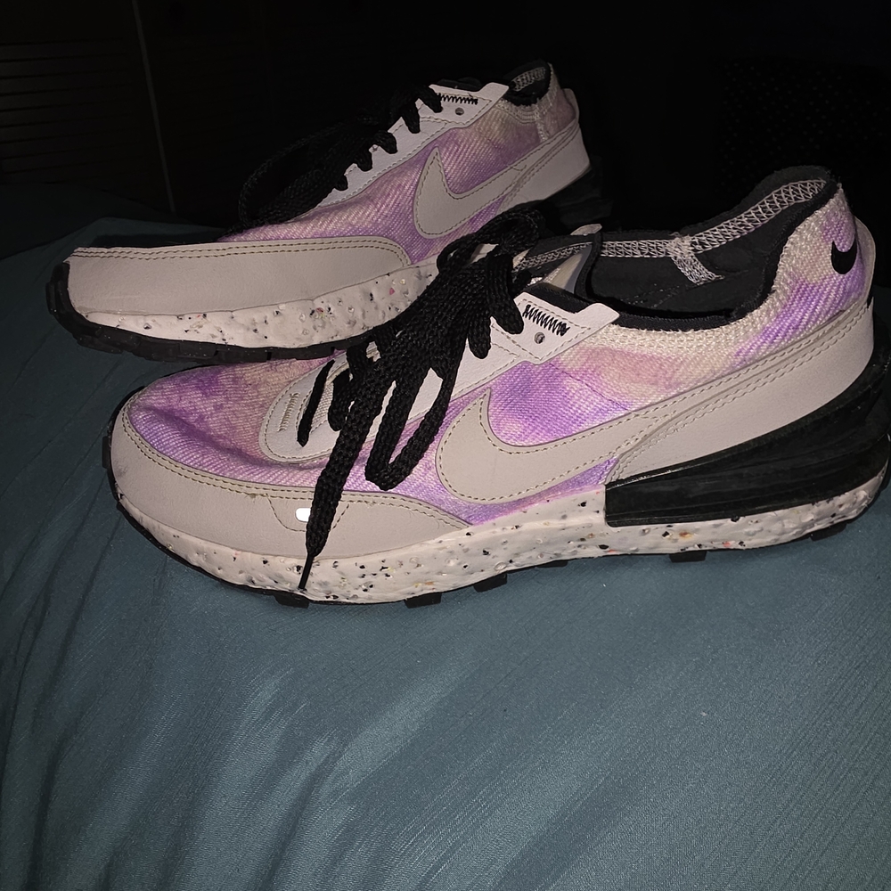 Nike Women's Purple and Black Sneakers